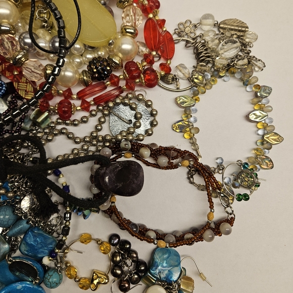Jewelry Beaded Craft Lot - Picture 10 of 12
